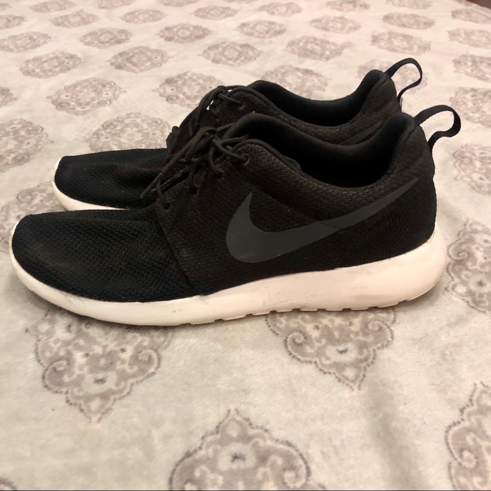 Nike Roshe One - Men’s - Sz 12